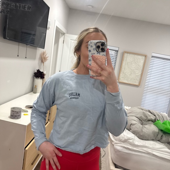 Brandy Melville malibu long sleeve - Picture 4 of 9